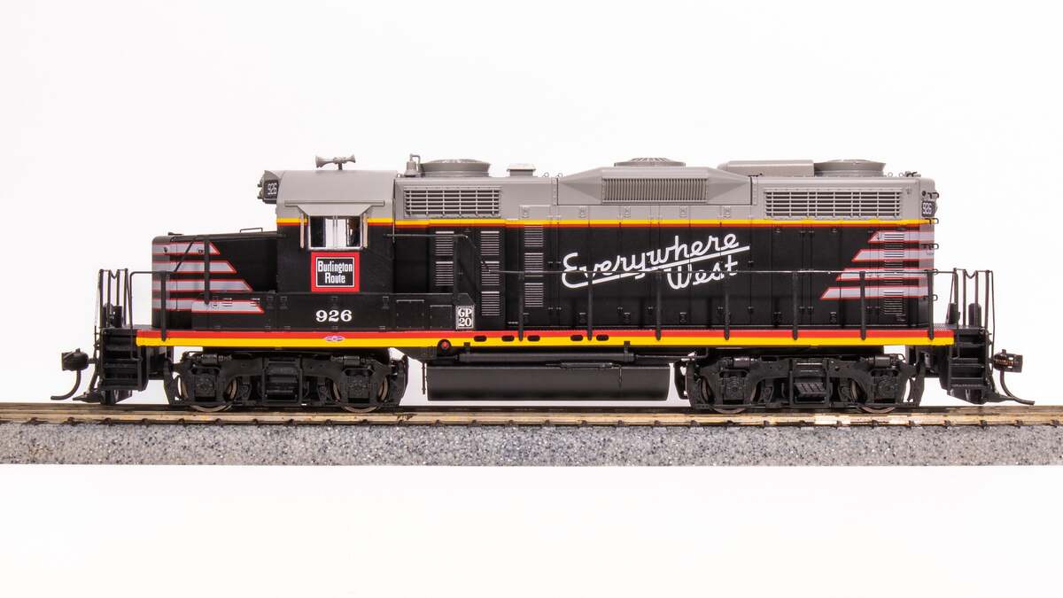 Broadway Limited 7474 HO CB&Q EMD GP20 Diesel Locomotive with Sound/DC/DCC #925