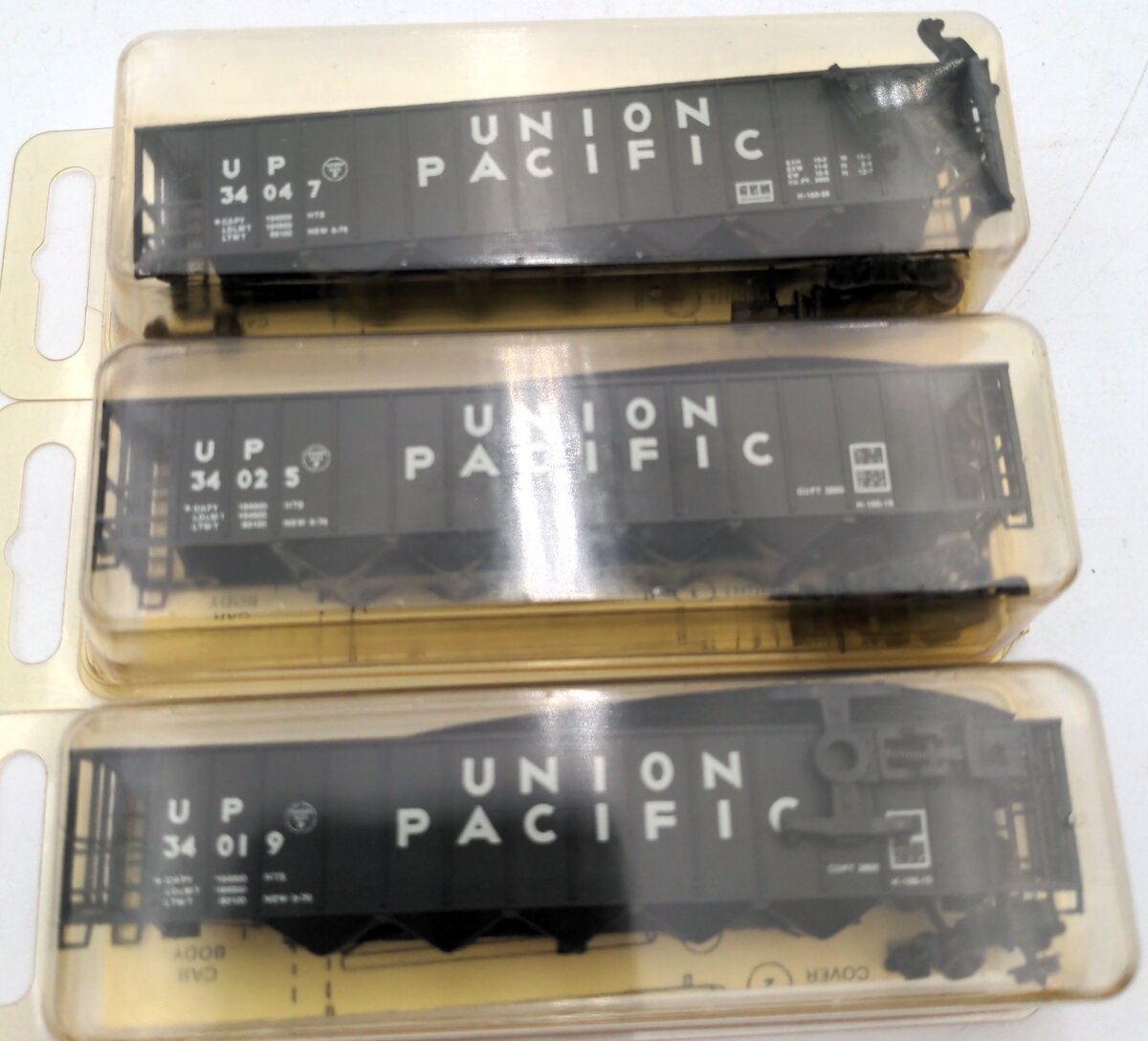 Precision Masters 1301 N Scale Union Pacific 5-Bay Hopper (Set of 3)
