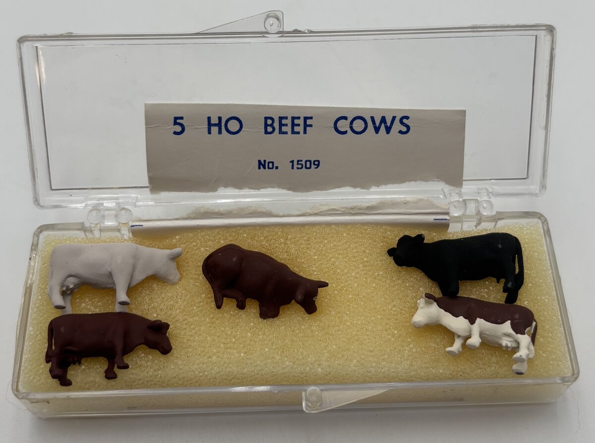 Dyna-Model 1509 HO Scale Assorted Colors Beef Cows (Pack of 5)