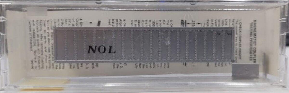 Micro-Trains 46100030 N Neptune Orient Lines 40' Rib Side Container #4180892 NIB