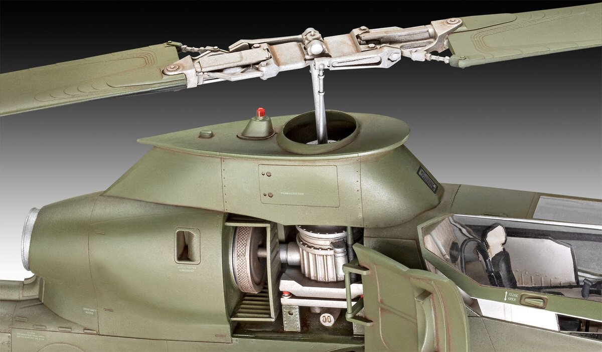 Revell of Germany 03821 1:32 Bell AH-1G Cobra Military Aircraft Helicopter Kit