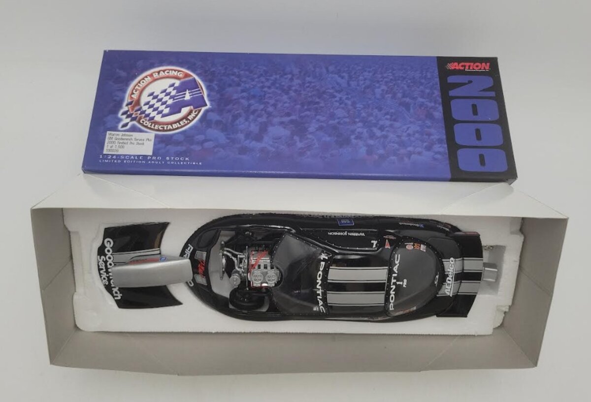 Action Racing 1:24 Scale Warren Johnson 2000 Firebird Goodwrench Pro Stock