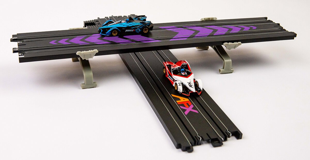 AFX 22033 HO 8.5' Infinity Raceway Mega G+ Slot Car Race Track Set