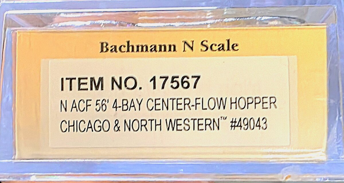 Bachmann 17567 N Chicago and North Western ACF 56' Center-Flow Hopper #49043