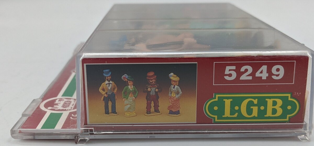 LGB 5249 G Scale Standing Train Station Figures (Box of 4)