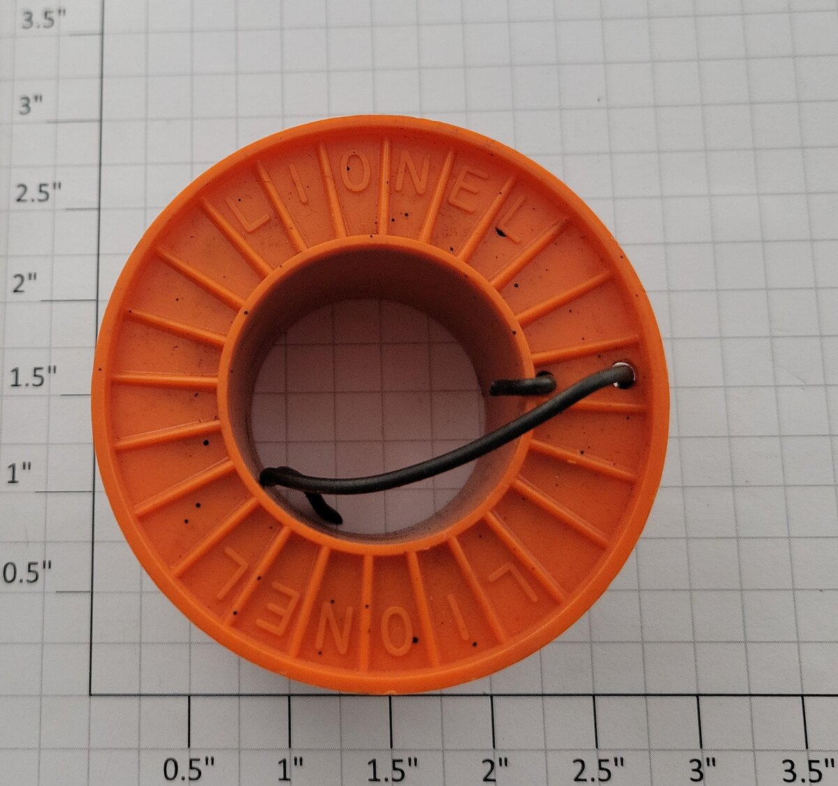 Lionel 6561-9O Gauge Orange Cable Reel with Black Wire