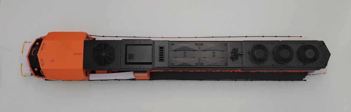 Lionel 2233041-306 O Gauge BNSF Legacy SD70 MAC Diesel Locomotive Shell #9718