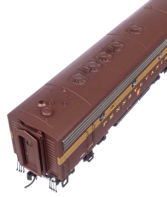Walthers 920-42536 HO PRR EMD FP7 & F7B Diesel Loco - Sound & DCC #9832A, #9832B