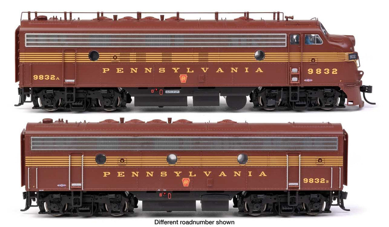 Walthers 920-49536 HO PRR EMD FP7 & F7B Diesel Loco - Standard DC #9832A, #9832B
