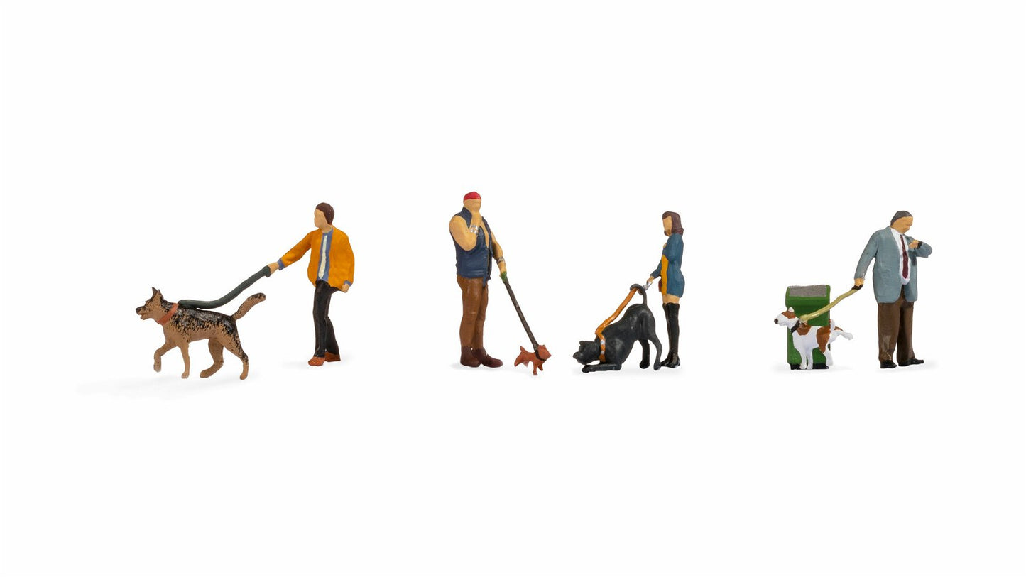Noch 36471 N People Plastic Figures with Dogs