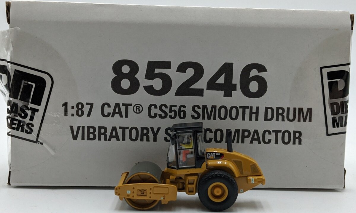 DieCast Masters 85246 1:87 Caterpillar CS56 Smooth Drum Vibratory Soil Compactor