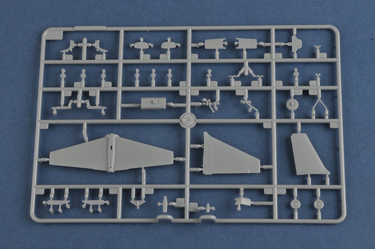 Hobby Boss 87271 1:72 Lockheed U-2C Dragon Lady Jet Military Aircraft Plane Kit