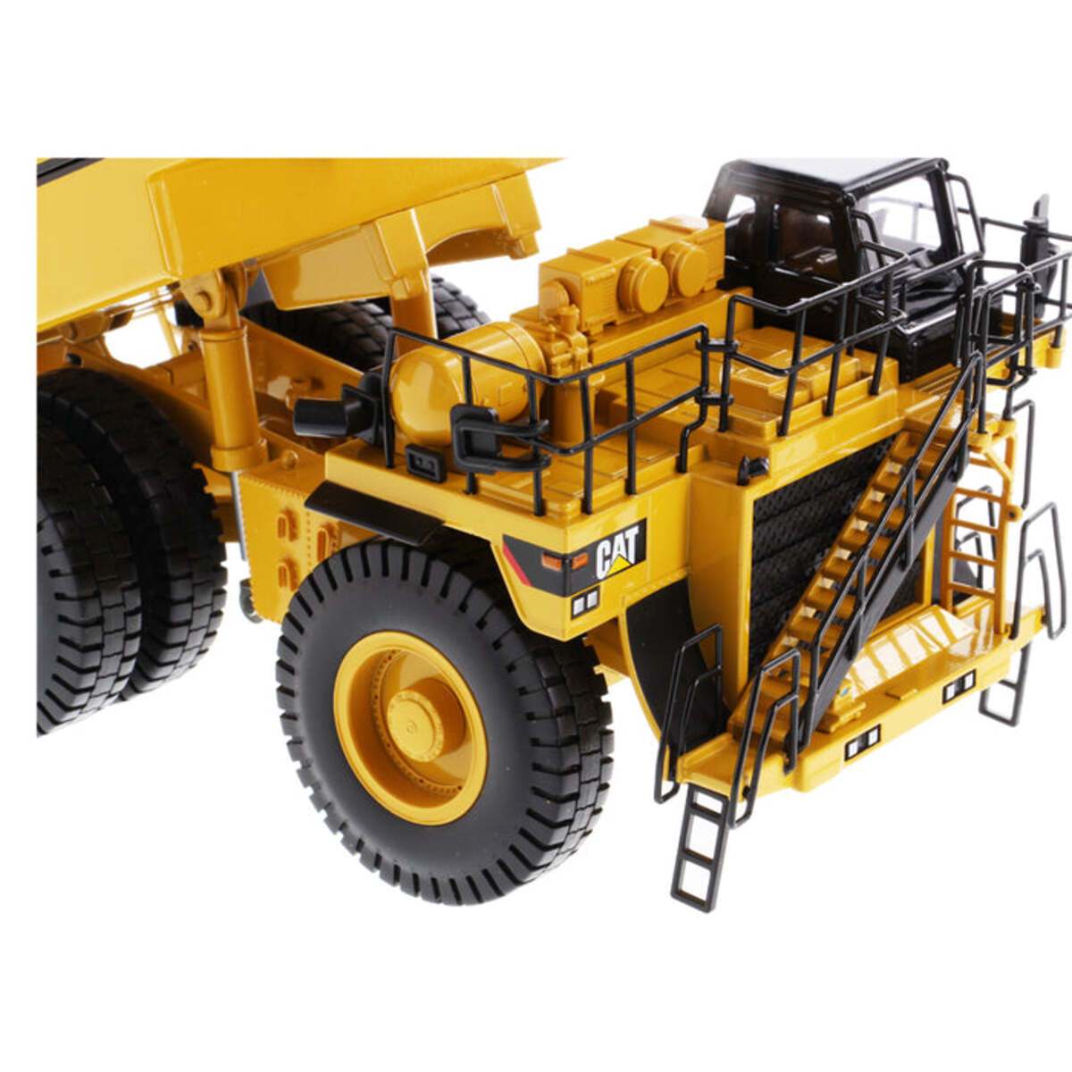DieCast Masters 85276C 1:50 Caterpillar Mega MWT30 Mining Truck Water Tank