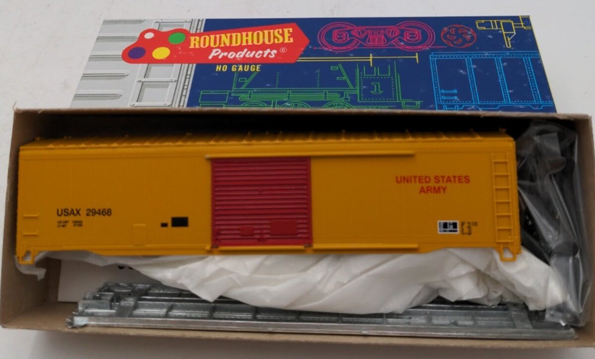 Roundhouse 7828 HO U.S.A.X. United States Army 50' S. DR. Boxcar Kit