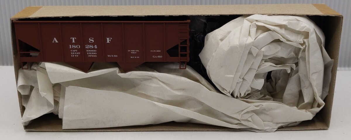 Accurail 2651 HO Scale Atchison Topeka and Santa Fe USRA 55-Ton Hopper: #180284