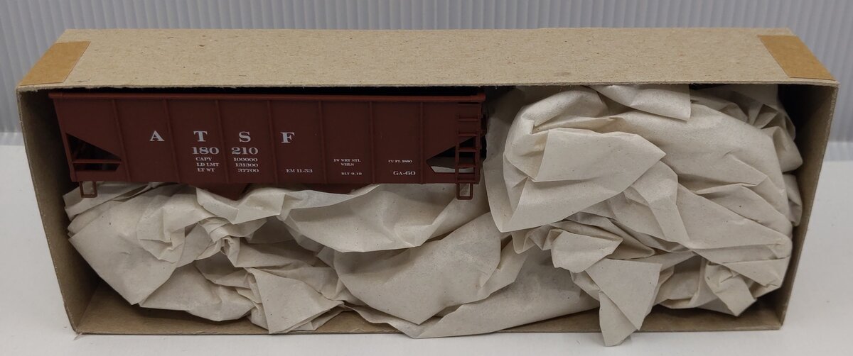 Accurail 3201 HO Scale Atchison Topeka and Santa Fe 40' AAR Steel Box: #276180