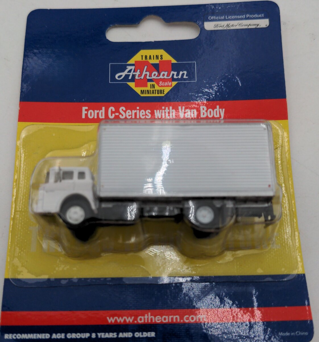 Athearn 10080 N White Ford C Box Van Ready-To-Run