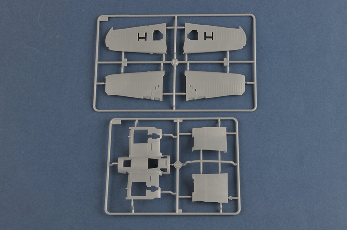 Hobby Boss 80384 1:48 Vought F4U-1D Corsair Military Aircraft Plane Model Kit