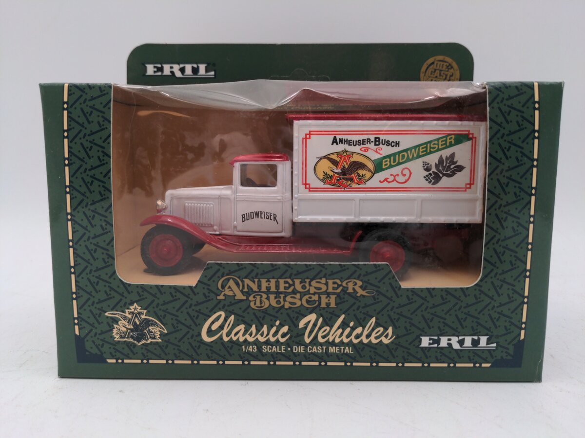 Ertl 9836 1:43 Diecast Anheuser Busch Budweiser 1932 Ford Panel Truck