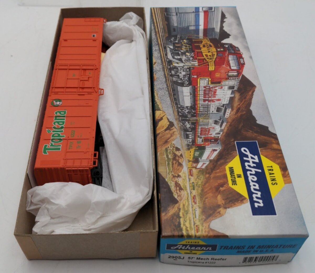 Athearn 2905J HO Scale Tropicana 57' Mechanical Reefer # 1222 Kit