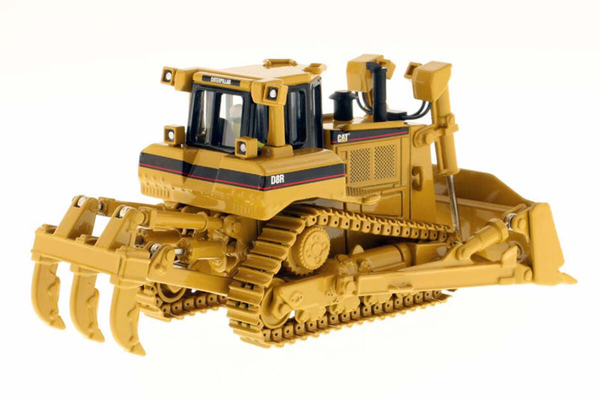 DieCast Masters 85099C 1:50 Cat D8R Track-Type Tractor Diecast Model