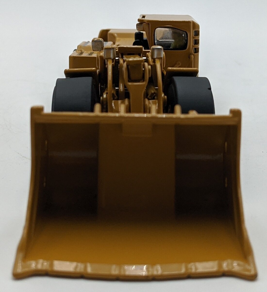 DieCast Masters 85140C 1:50 Cat R1700 LHD Underground Mining Loader