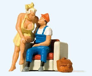 Preiser 28182 HO Home From Busy Work Day Figures (Set of 2)