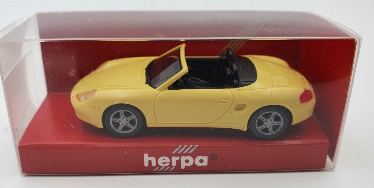 Herpa 22804 HO Porsche Boxster Yellow Convertible
