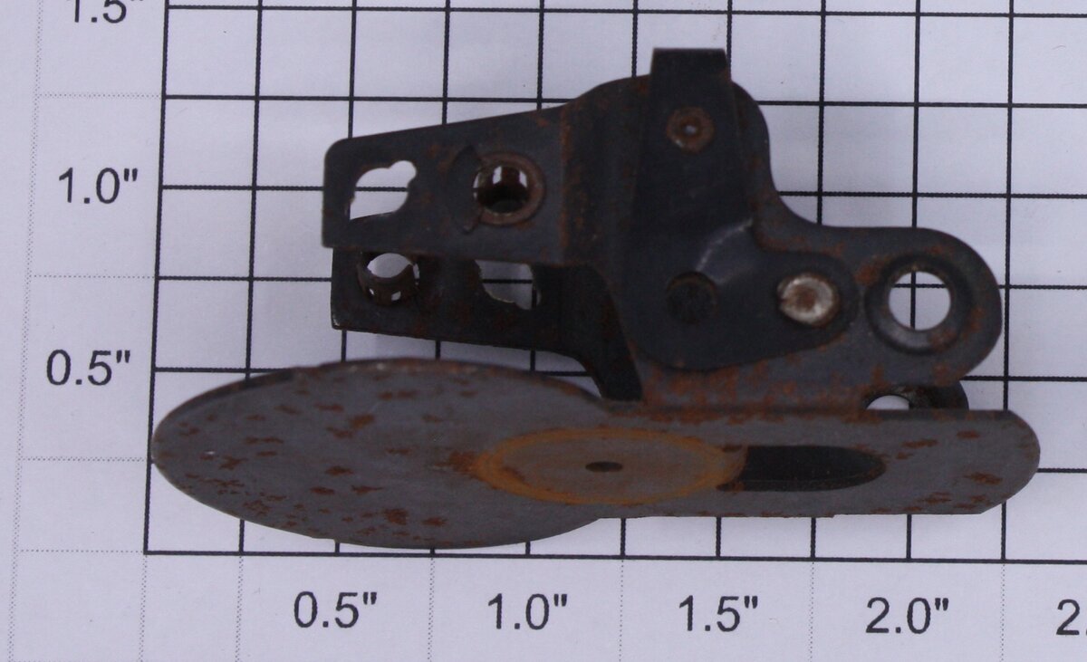 Lionel 6660-17 Boom Bracket Base Only