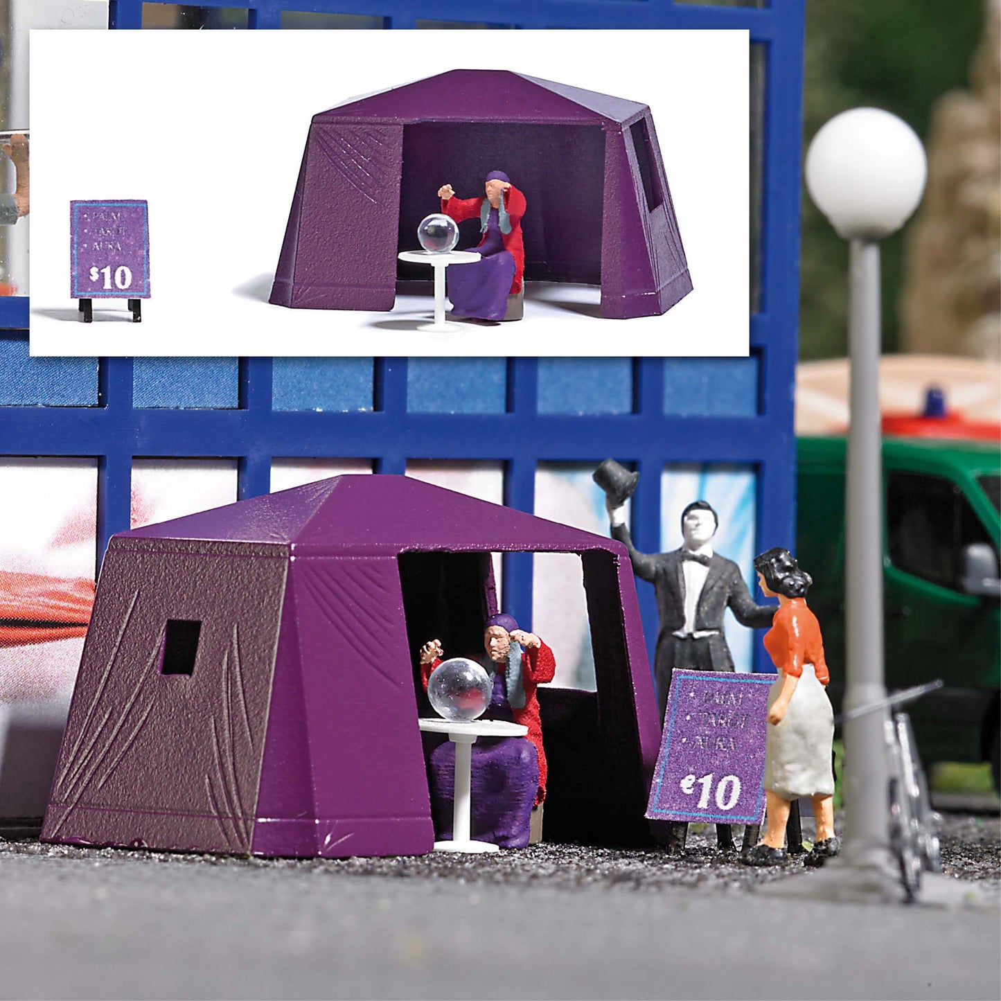 Busch 7995 HO Fortune Teller Action Set