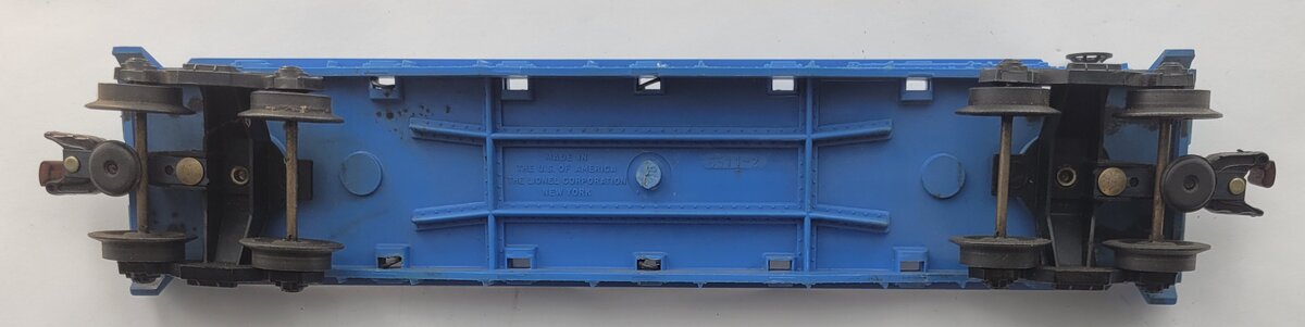 Lionel 6511-2 Blue Flatcar Body with Operating Trucks and Brake Wheel