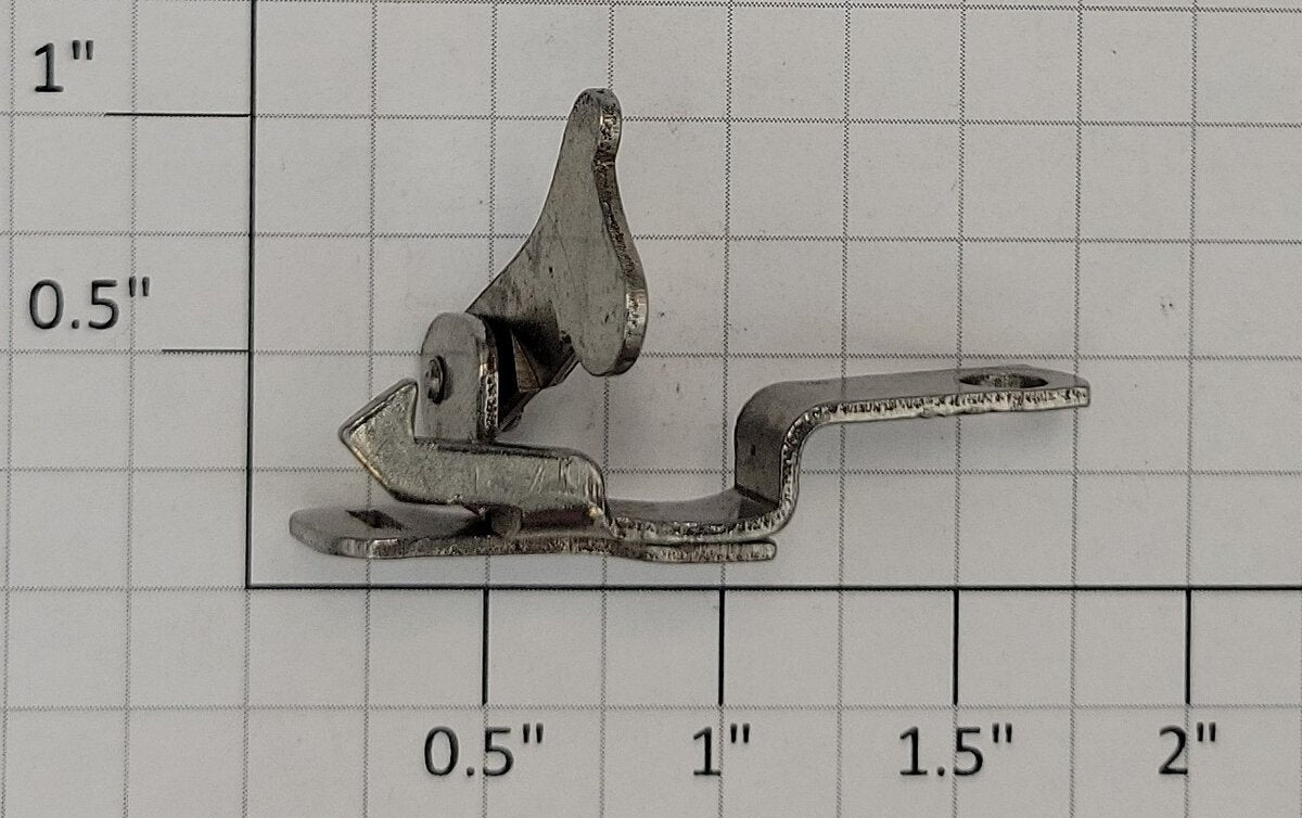 Lionel CP-8C O Gauge Short Combination Latch Coupler without Spring