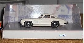 Matchbox DY-12B 1:43 Scale Dinky Collection 1955 Mercedes Benz 300SL Gullwing