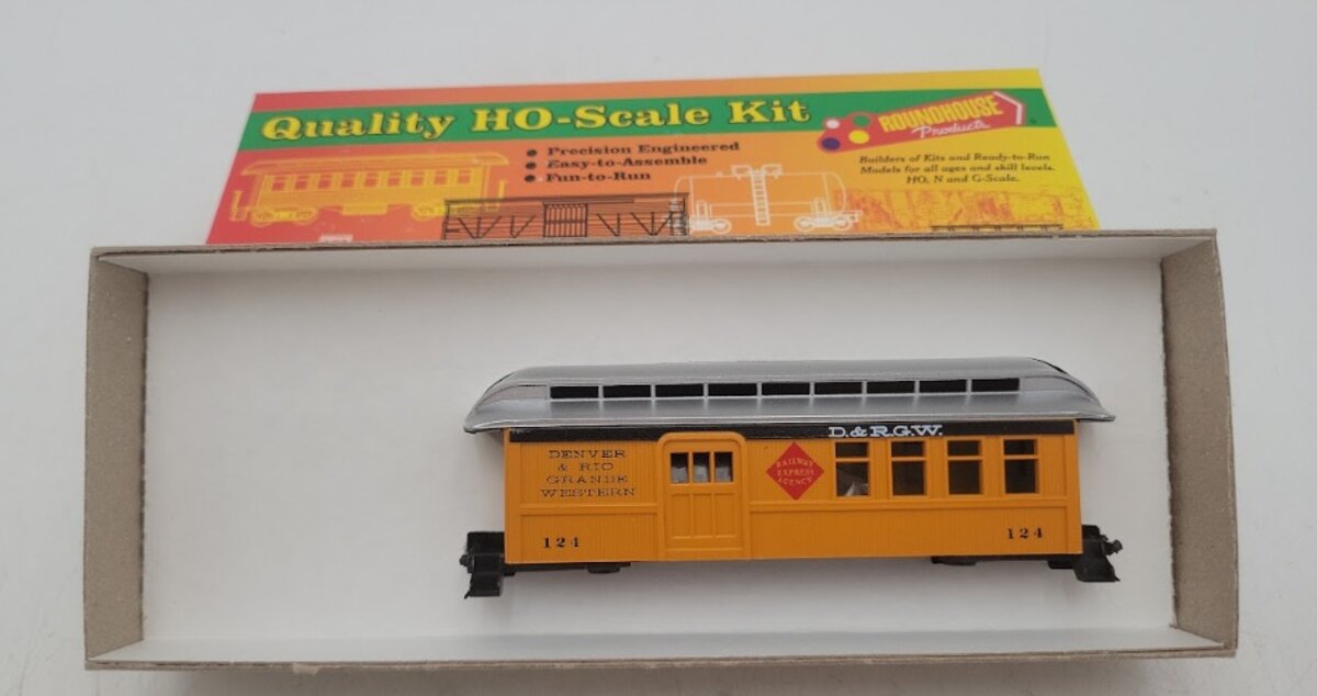Roundhouse 3714 HO Scale D & RG (Silverton Scheme) 34' Overton Combine Kit