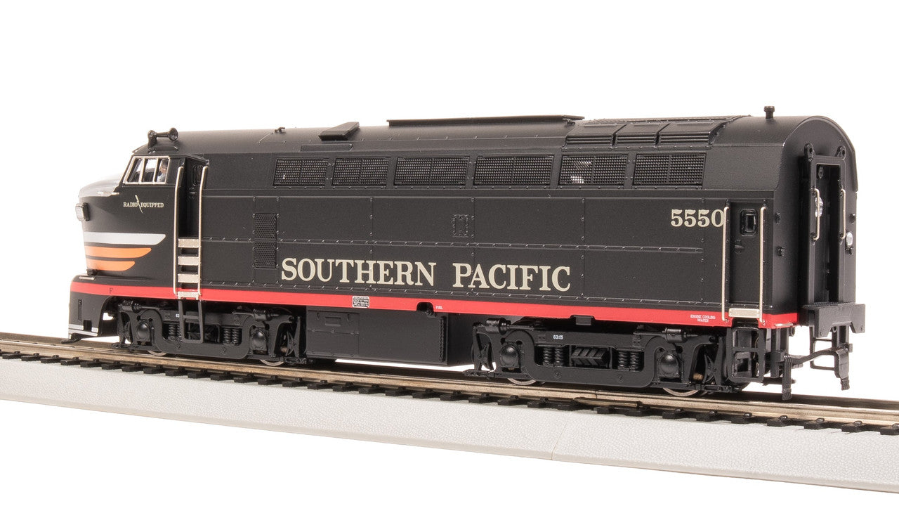 Broadway Limited 7708 HO SP RF-16 Sharknose A/B Diesel Locomotive #5550/5570