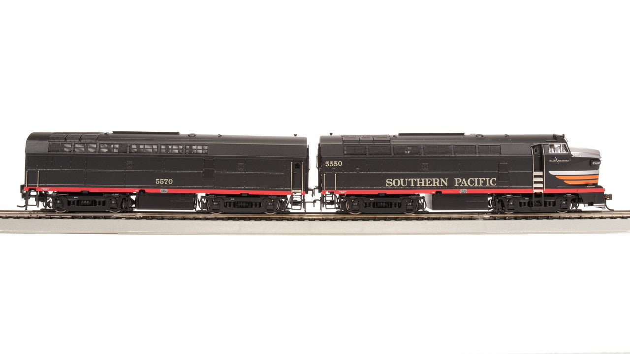 Broadway Limited 7708 HO SP RF-16 Sharknose A/B Diesel Locomotive #5550/5570