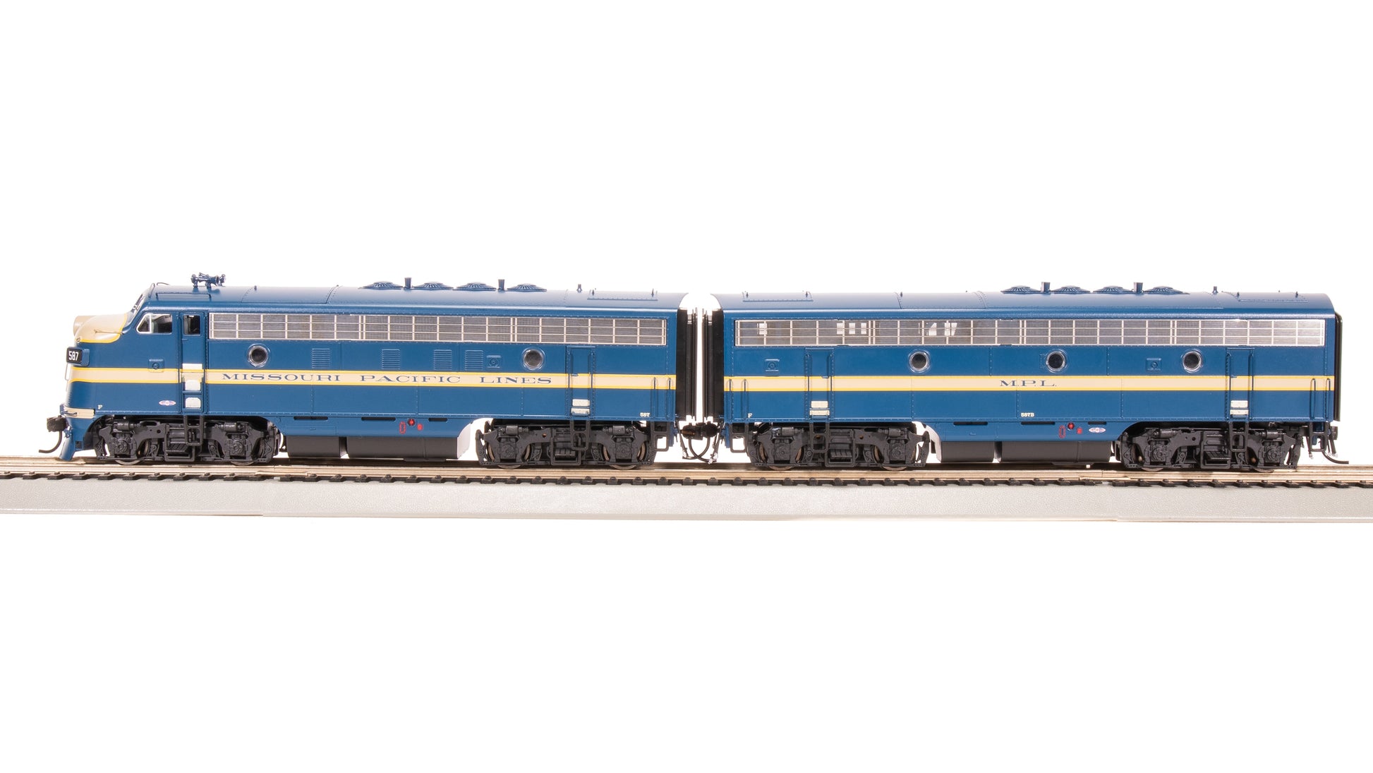 Broadway Limited 8194 HO MP EMD F7 A/B Diesel Locomotive Sound & DCC (Set of 2)