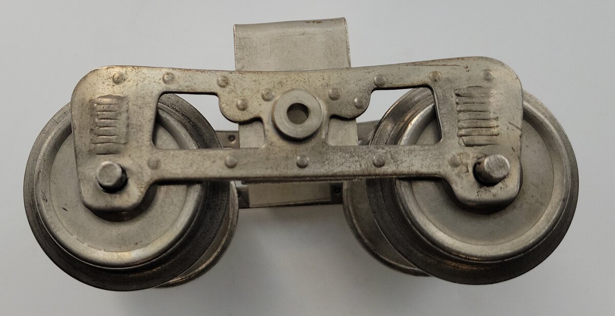 Lionel 10-2 Prewar 3-Rivet Truck without Screw and Collector Assembly