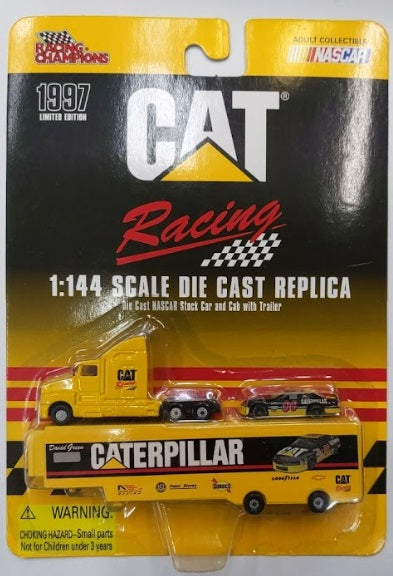 Racing Champions 09192 1:144 Caterpillar Stock Car and Cab/ Trailer Racing