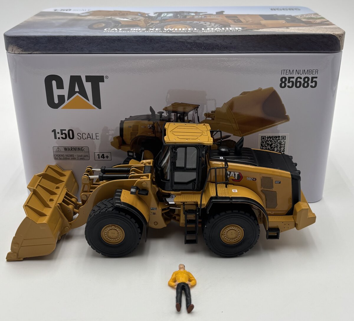 DieCast Masters 85685 1:150 Caterpillar 982 XE Wheel Loader Diecast Model