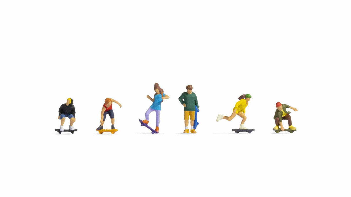 Noch 15889 HO Skateboarders Plastic Figures (Set of 6)