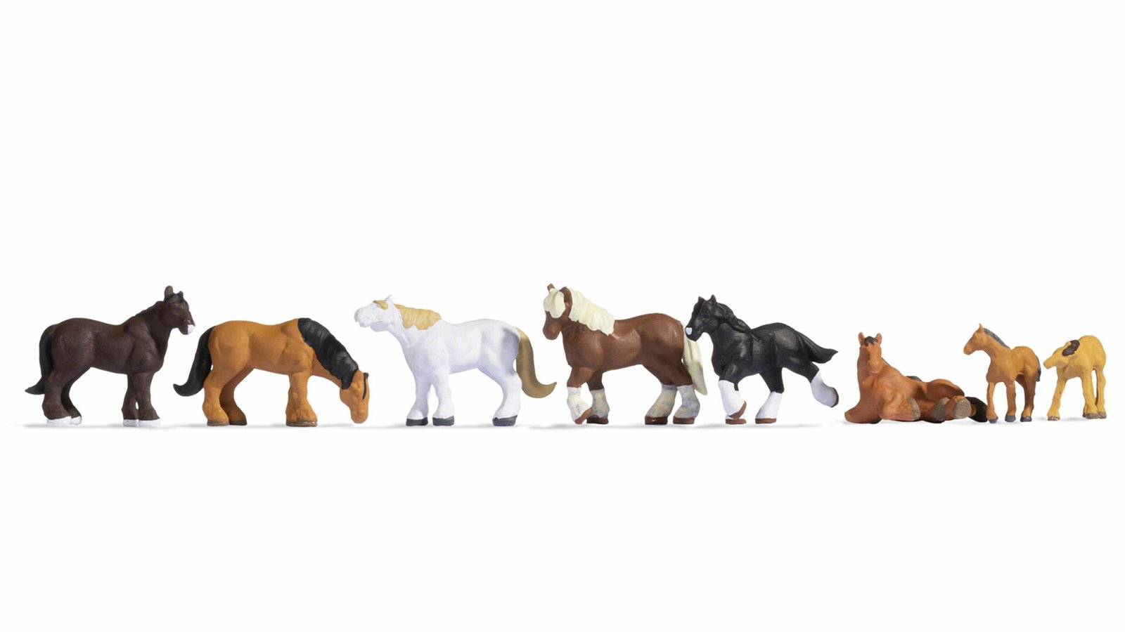 Noch 36762 N Draught Horses Plastic Figures (Set of 8)