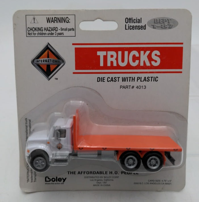 Boley 4013 1:87 Dept-1-87 White/Orange International Diecast Flat Bed Truck