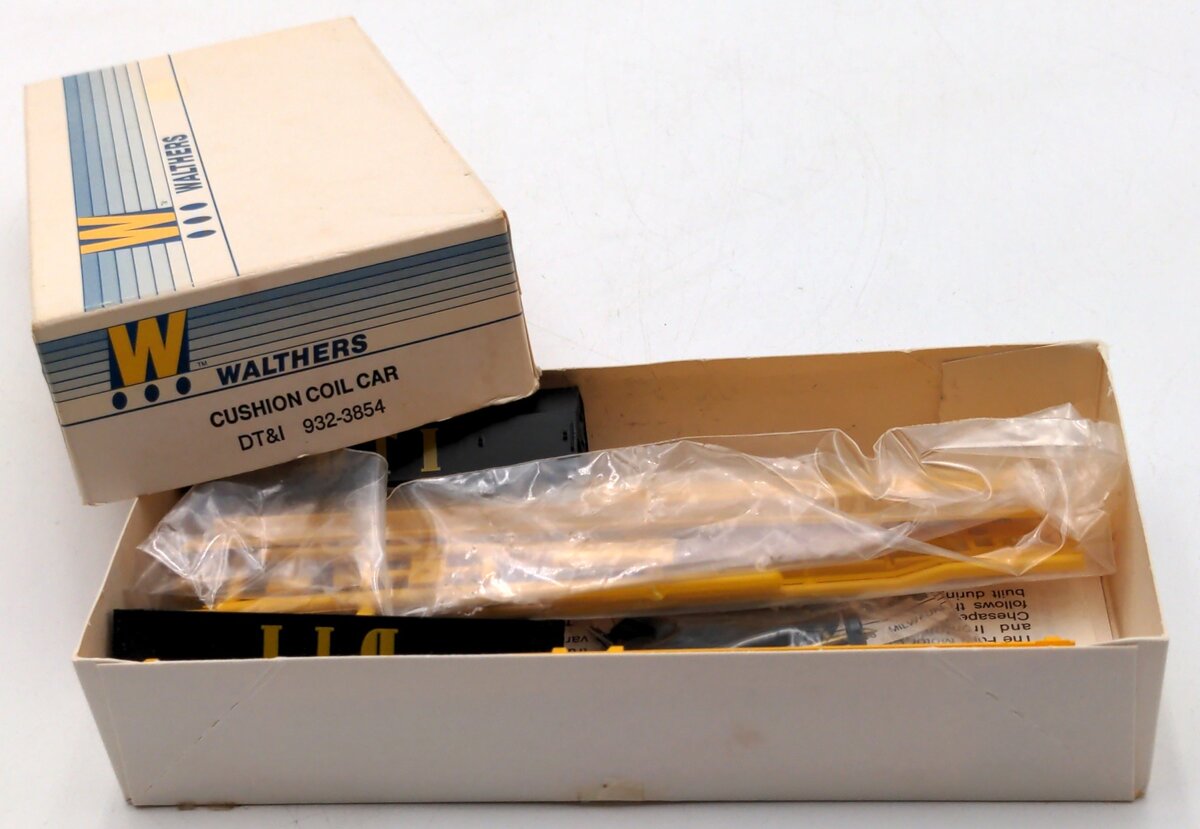 Walthers 932-3854 HO DTI Cushion Coil Car Model Kit