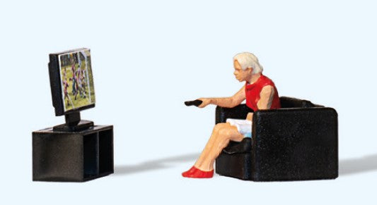 Preiser 28259 HO Woman in Front of TV Sitting in Chair Figure