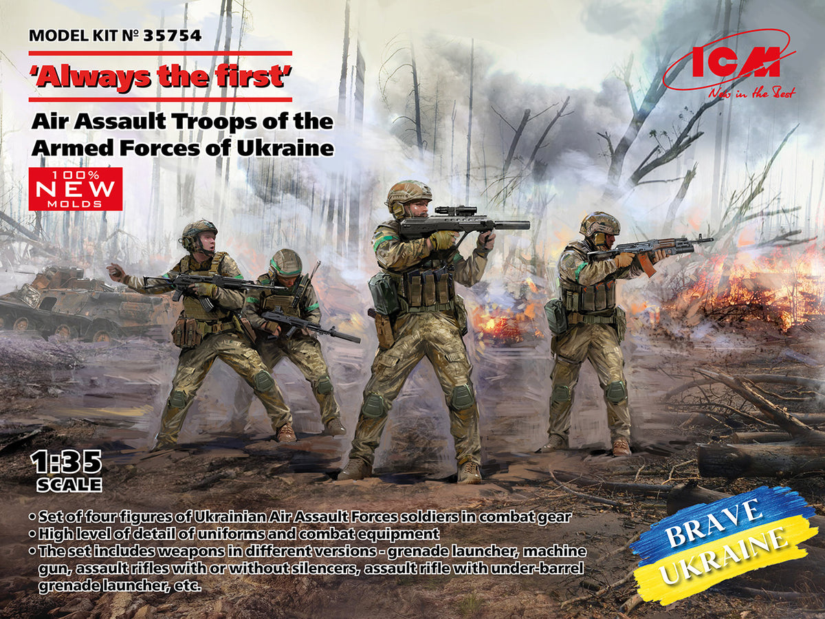 ICM 35754 1:35 “Always the first” Figure Model Kit