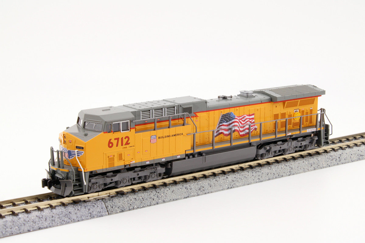 Kato 176-7039 N Union Pacific "Flag" AC4400CW Diesel Locomotive #6712