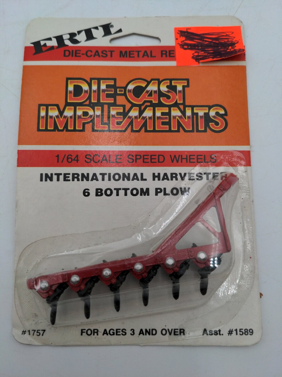 Ertl 1757 1:64 Die Cast Implements International Harvester 6 Bottom Plow