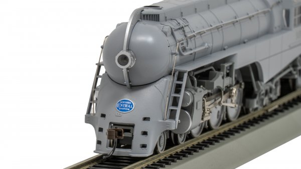 Bachmann 56603 HO NYC Dreyfuss Streamlined Hudson Steam Locomotive #5450