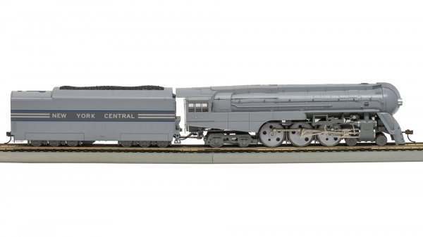 Bachmann 56603 HO NYC Dreyfuss Streamlined Hudson Steam Locomotive #5450